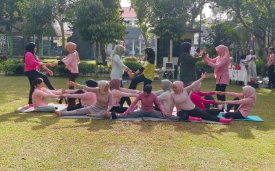 Mahasiswa Ilkom UNIMMA Sukses Selenggarakan Event MICE Outdoor Yoga Class “Harmony in Nature” di TKL Ecopark