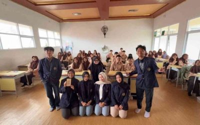 FPH UNIMMA Hadir di MAN 1 Magelang: Melalui ATHENA Project, Mahasiswa Psikologi Redam Tren FOMO dan Insecure