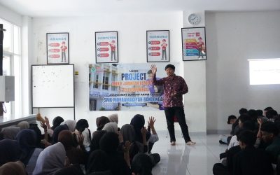148 Siswa SMK Muhammadiyah Bandongan Dapat Pembekalan Personal Branding dari Dosen dan Mahasiswa UNIMMA