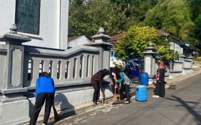 Semarakkan World Clean Up Day 2026, Mahasiswa Magang Psikologi Unimma dan Siswa PKL Bersama Pegawai DPPPAPPKB Temanggung Gelar Aksi Bersih Lingkungan
